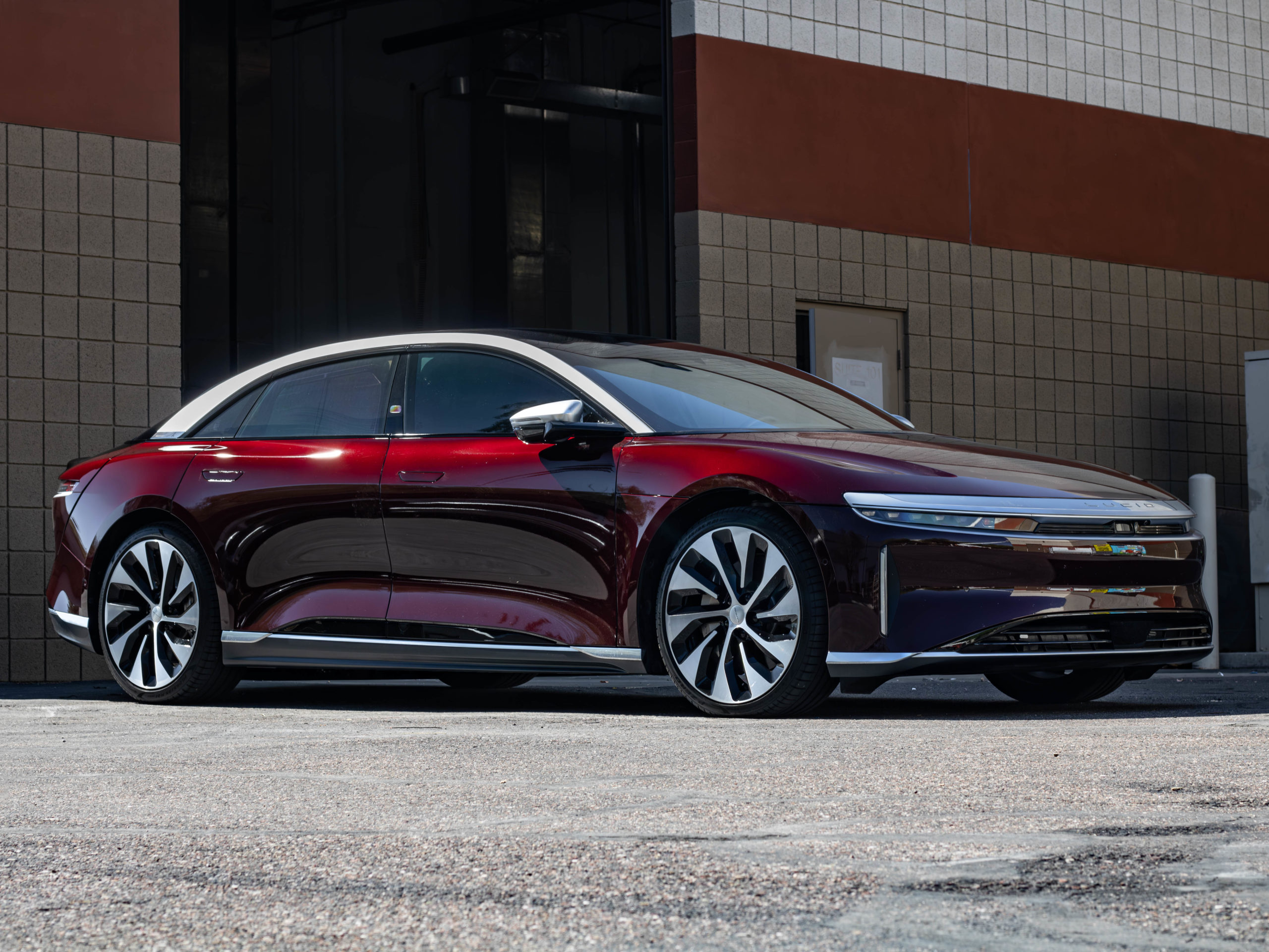 lucid-air-1-scaled