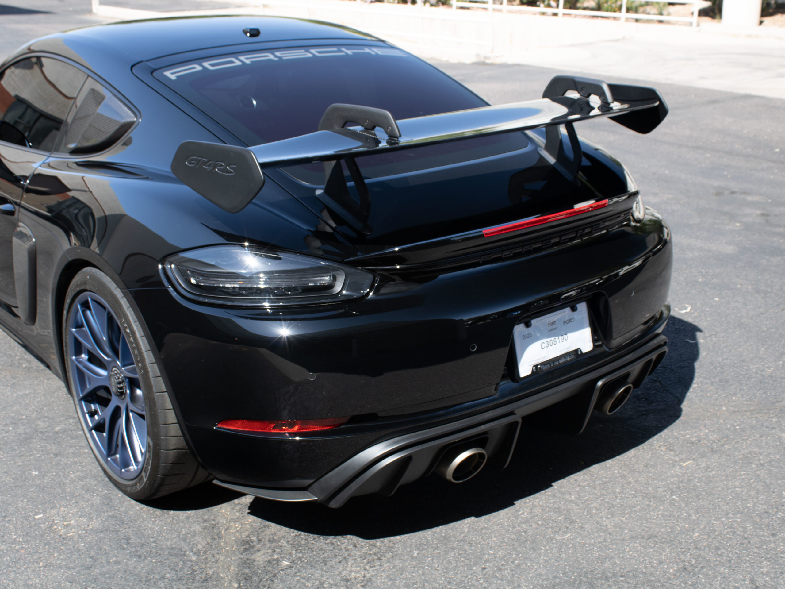 porsche-718GT4RS-8-scaled