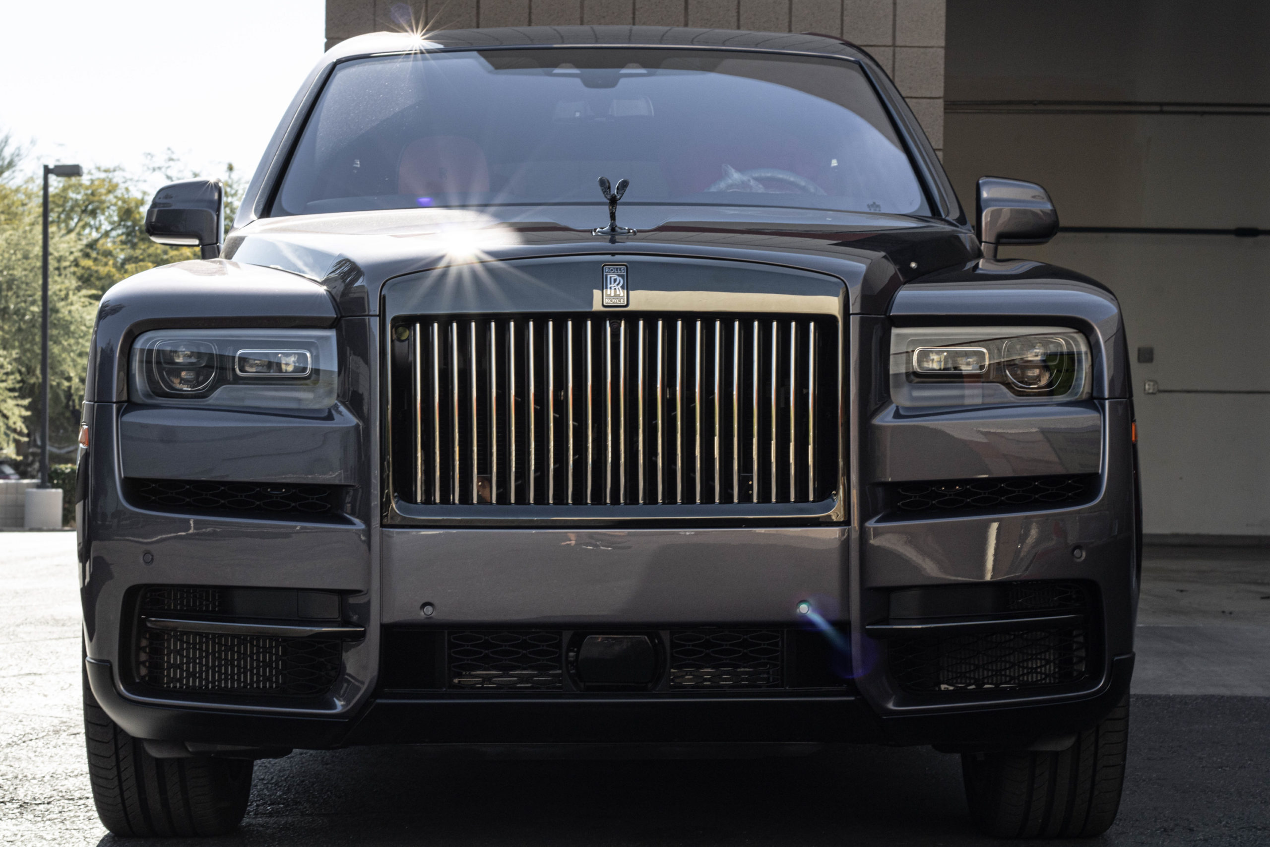 rollsRoyce-cullinan-2023-3-scaled