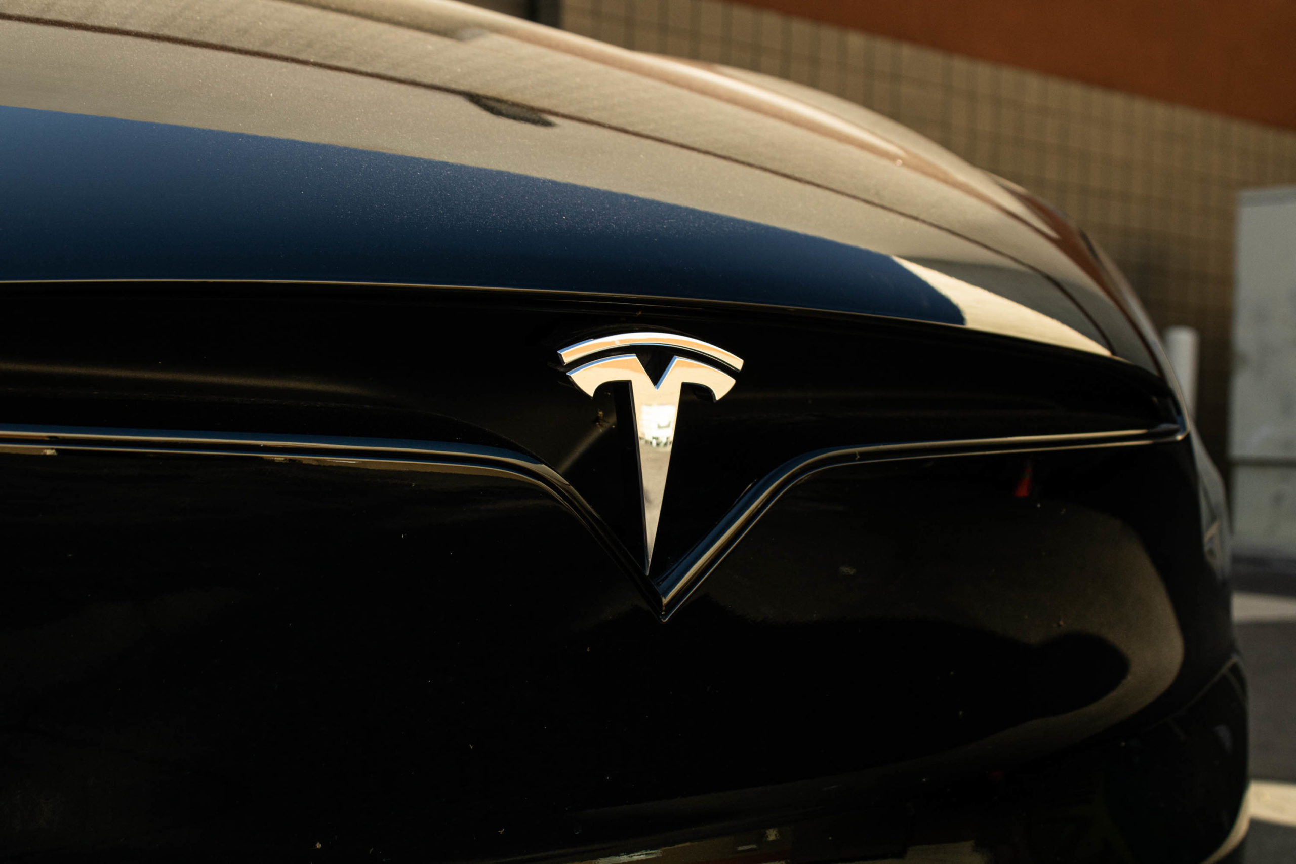teslaModelX-3-scaled